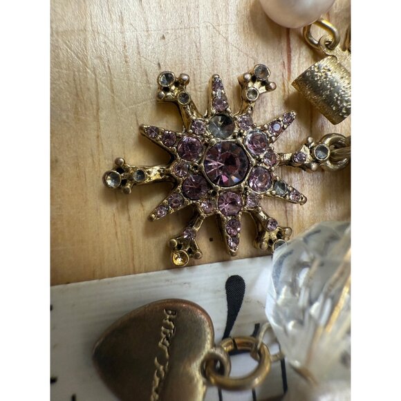 Betsey Johnson Charm Bracelet Stretch Gold/Pearl With Rhinestones For Craft/Harv - Picture 2 of 9